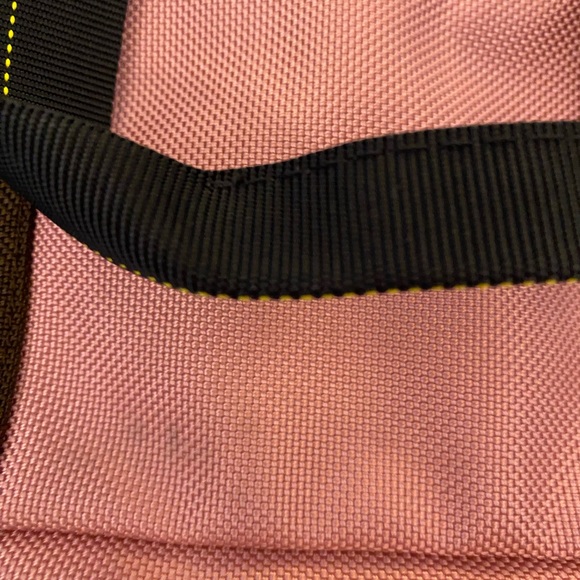 Timbuk2 brand cargo bag. Used with a few imperfections as shown in pictures - Picture 2 of 8